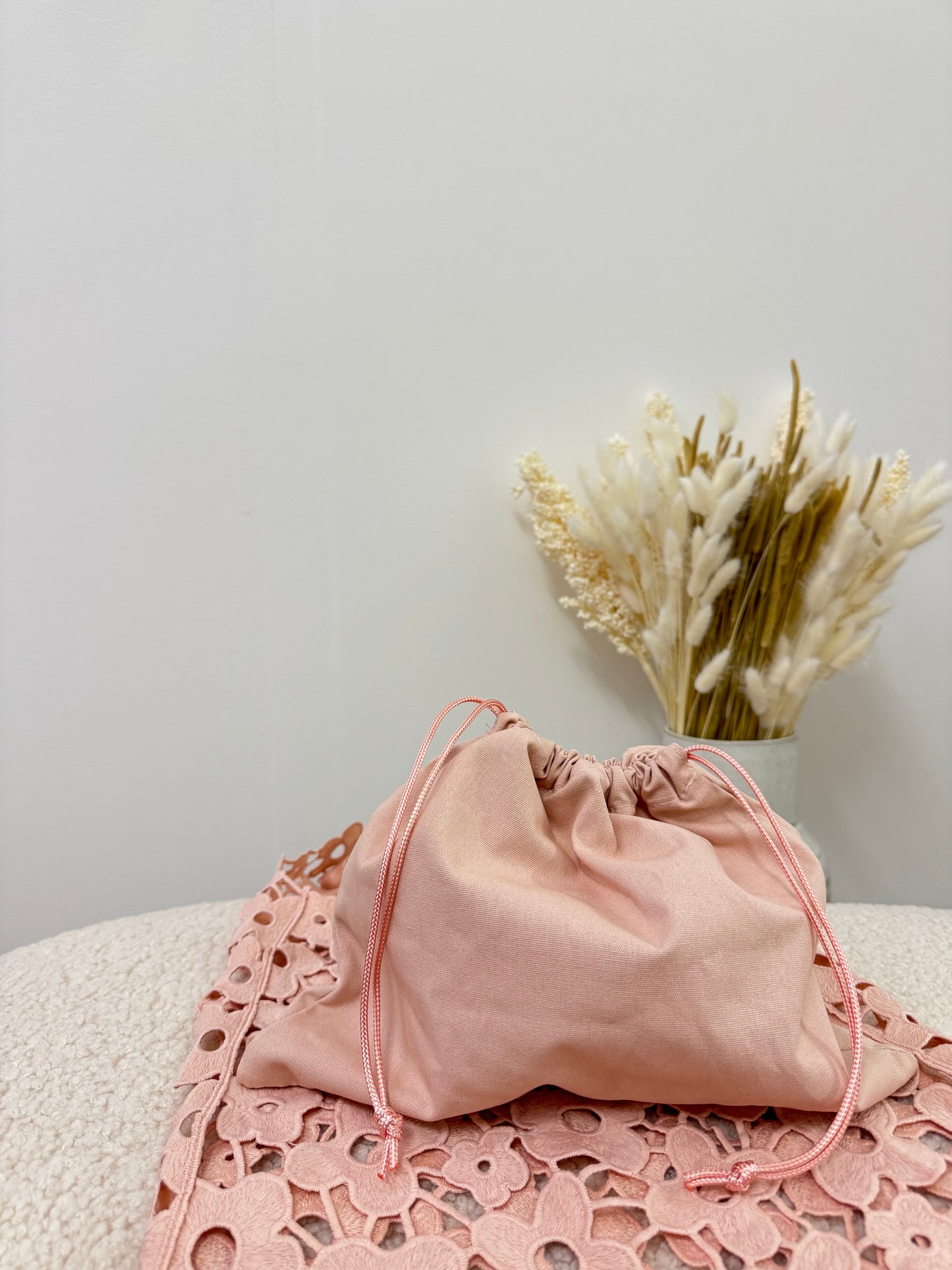 Tote bag effetto macramè floreale Rosa