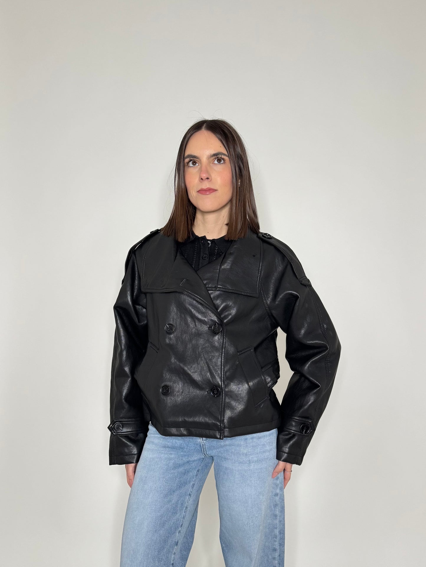 Giacca doppiopetto con cintura in eco pelle