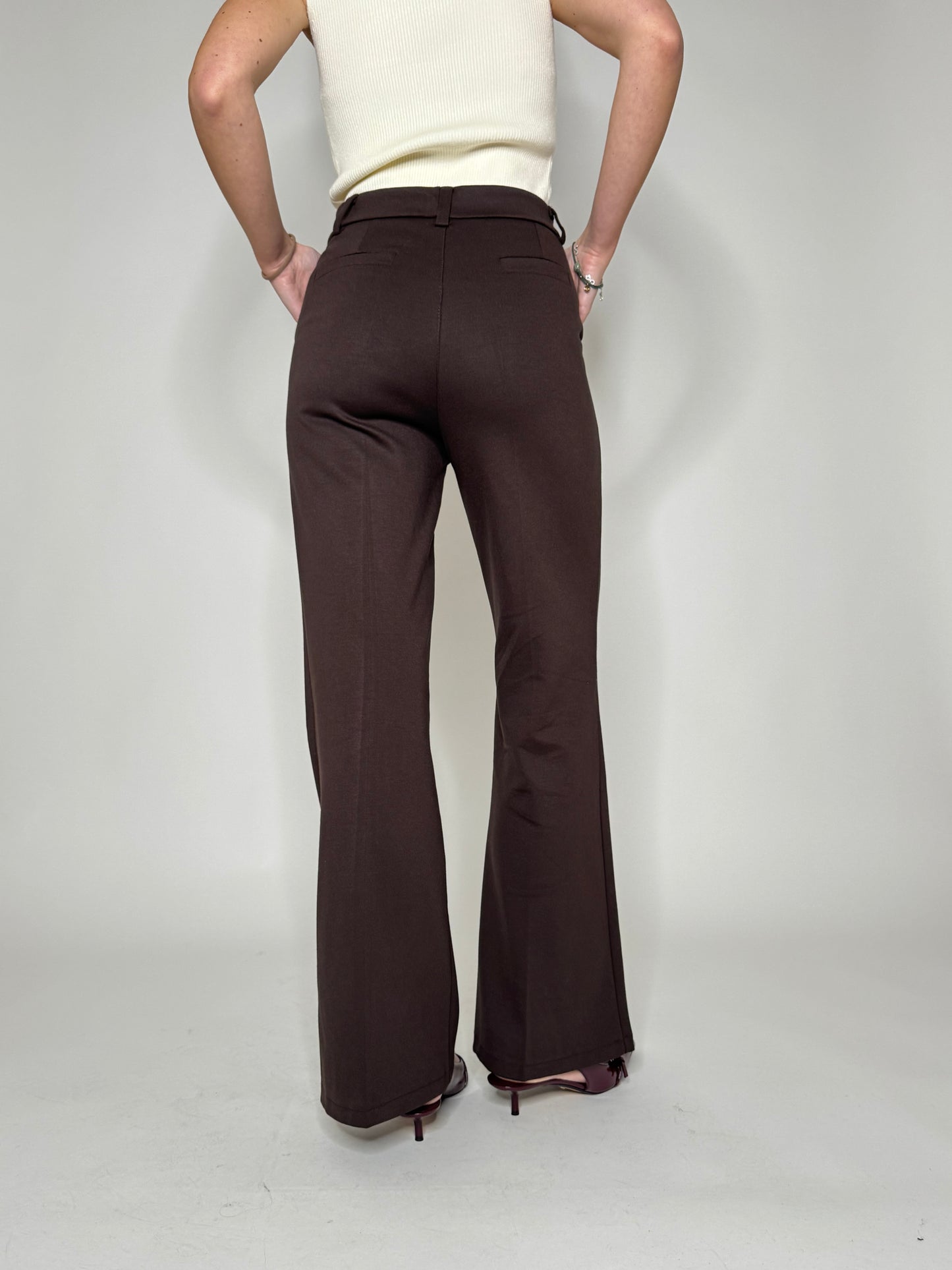 Pantalone punto Milano cioccolato gamba larga