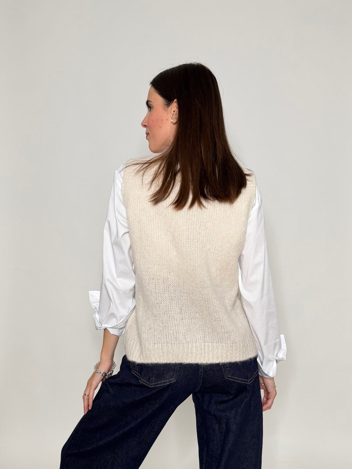 Gilet fluffy in morbido tessuto alpaca e lana panna