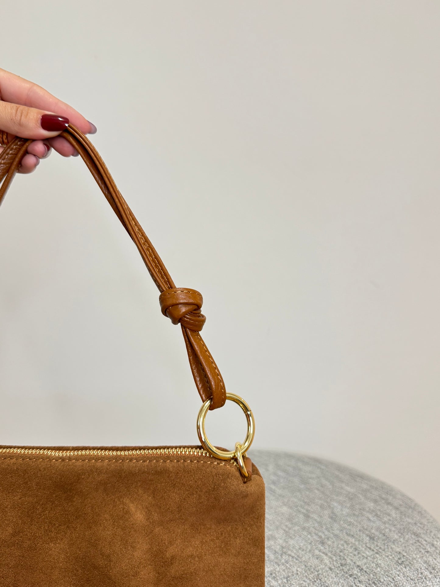 Borsa a Spalla Eva in camoscio vera pelle Cuoio