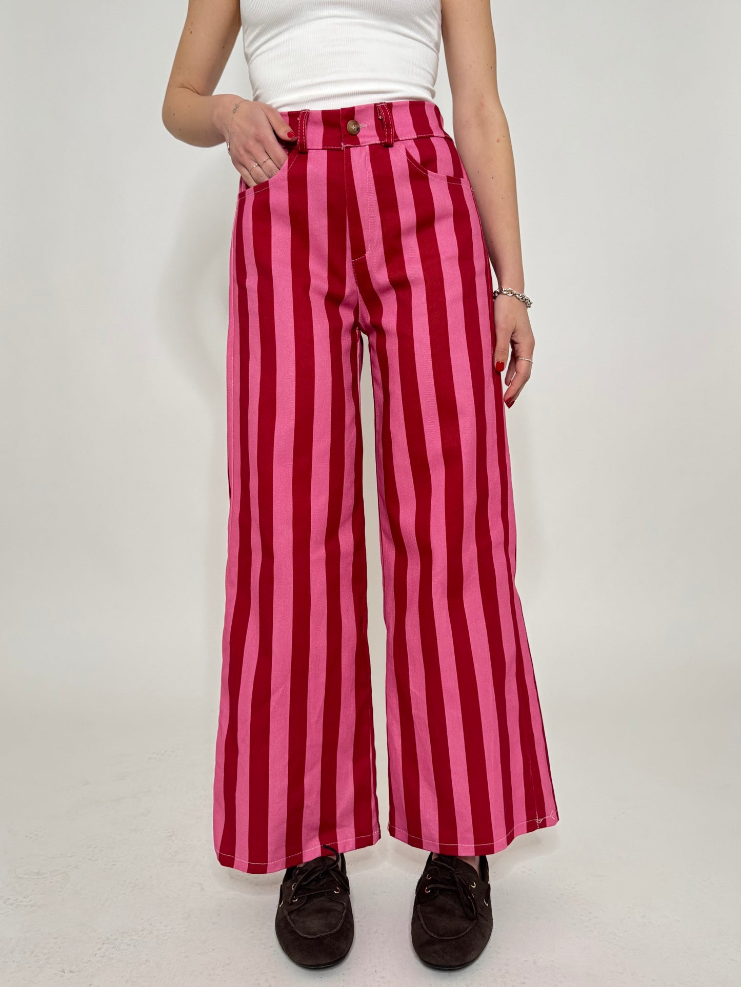 Jeans cinque tasche a righe modello wide leg Fragola/Confetto