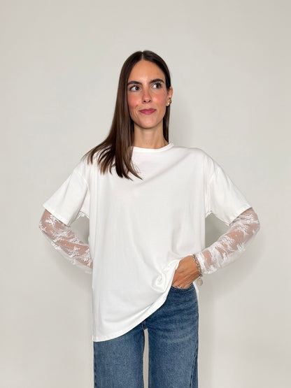 Maglia in cotone con manicotto in pizzo