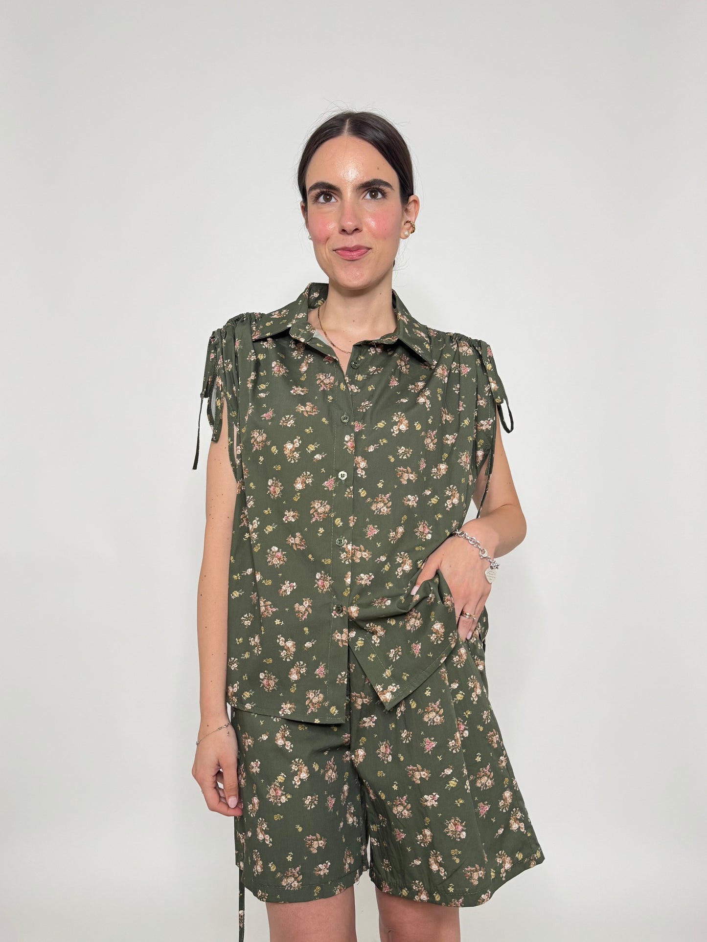 Completo Floreale Olivia Verde