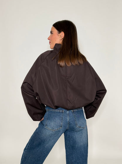 Giacca bomber con collo alto e arricciature ciocco
