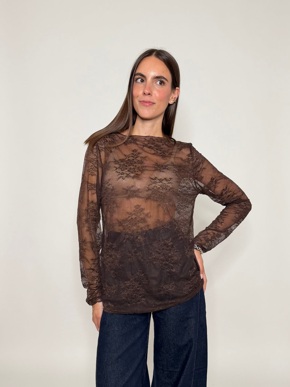 Maglia in pizzo ciccolato