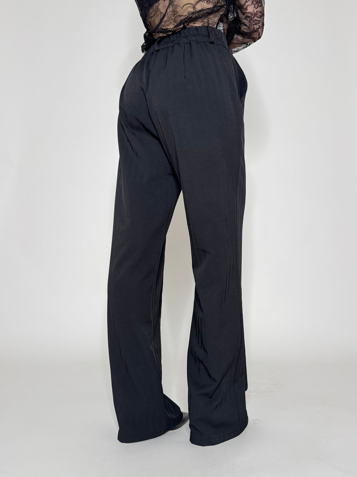 Pantalone morbido taglio elegante Nero
