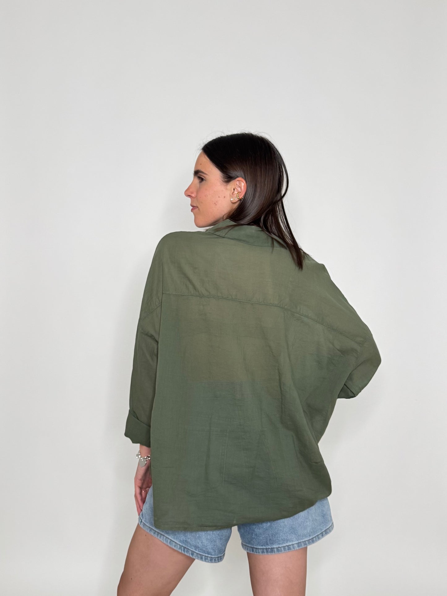 Camicia in mussola di cotone verde bosco