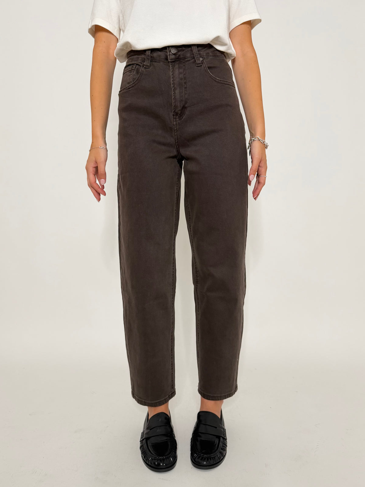Jeans Mom Fit cioccolato freddo