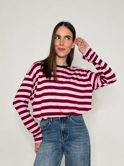 Maglia a righe passe-partout in viscosa bordeaux/rosa girocollo nero