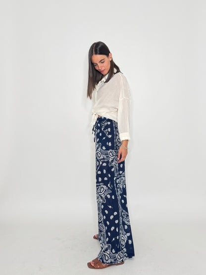 Pantalone in mussola di cotone stampa bandana Blu