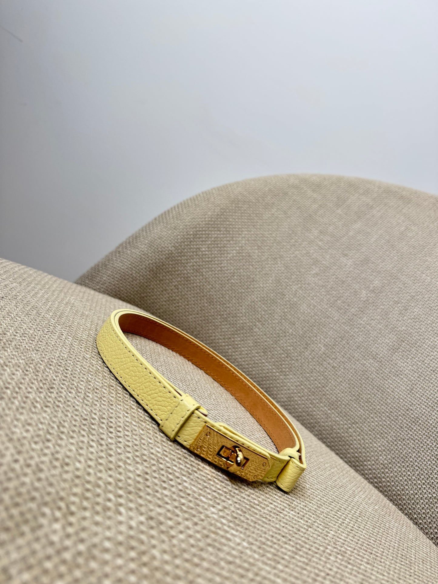 Cintura vera pelle martellata regolabile stile Hermes Giallo Pulcino 2cm