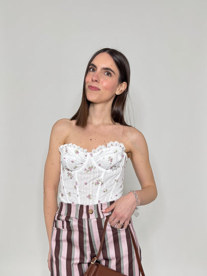 Corsetto in sangallo con fiori