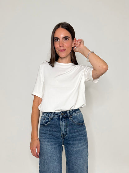 Maglia girocollo basic in viscosa e cotone bianca