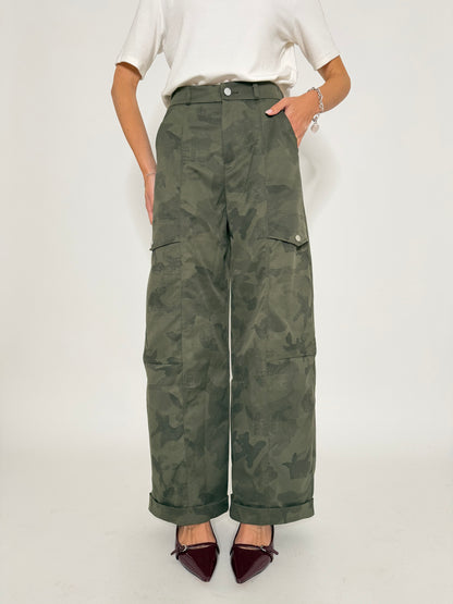 Pantalone cargo wide leg camouflage