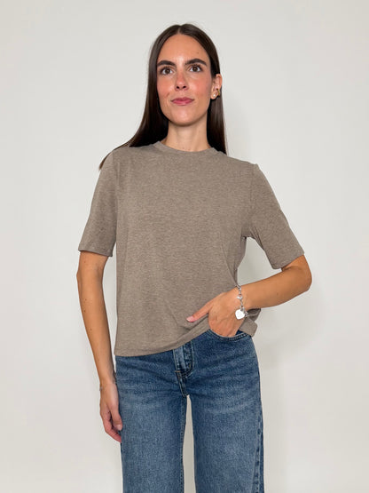 Maglia girocollo basic in viscosa e cotone tortora