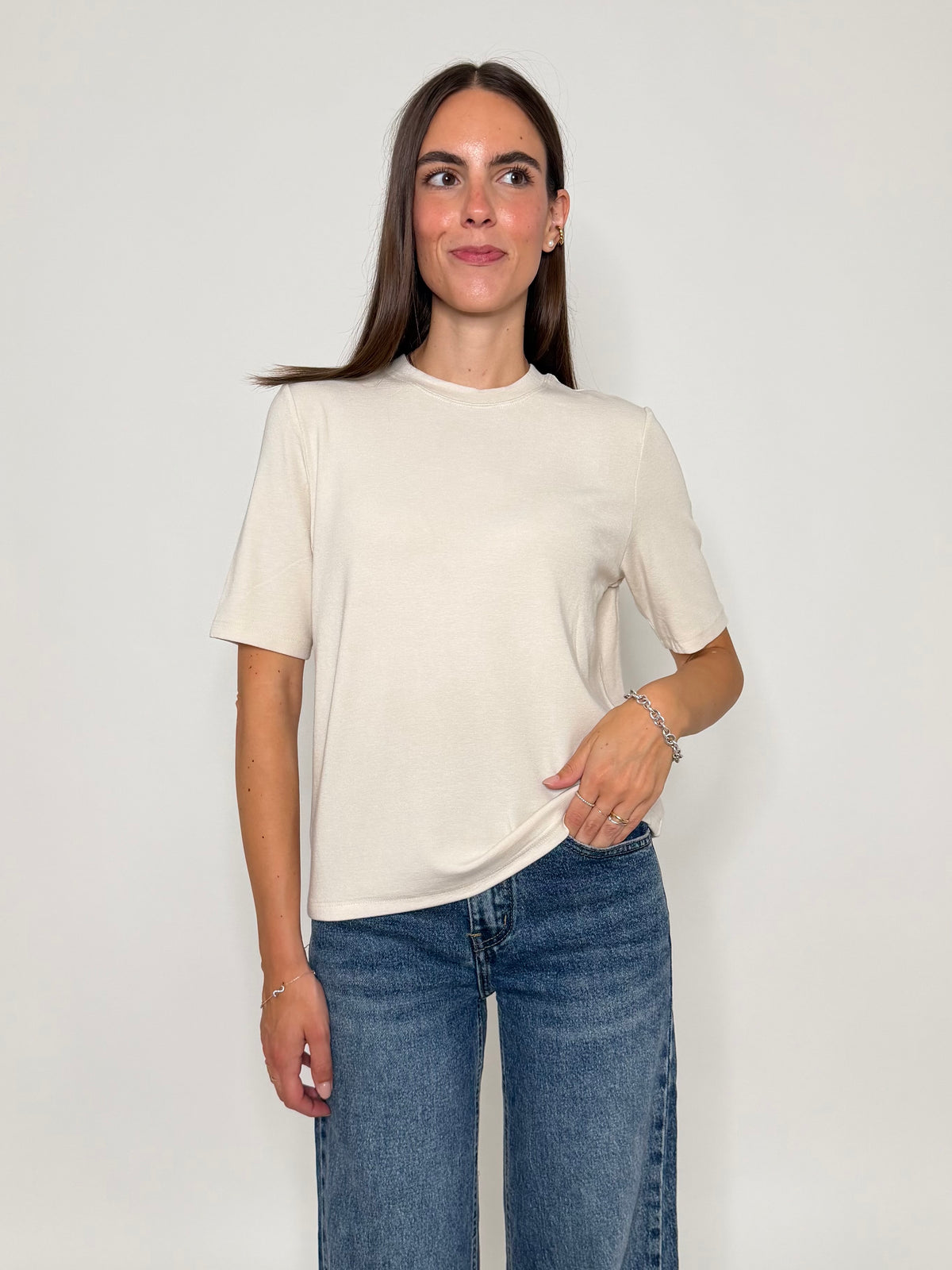 Maglia girocollo basic in viscosa e cotone beige