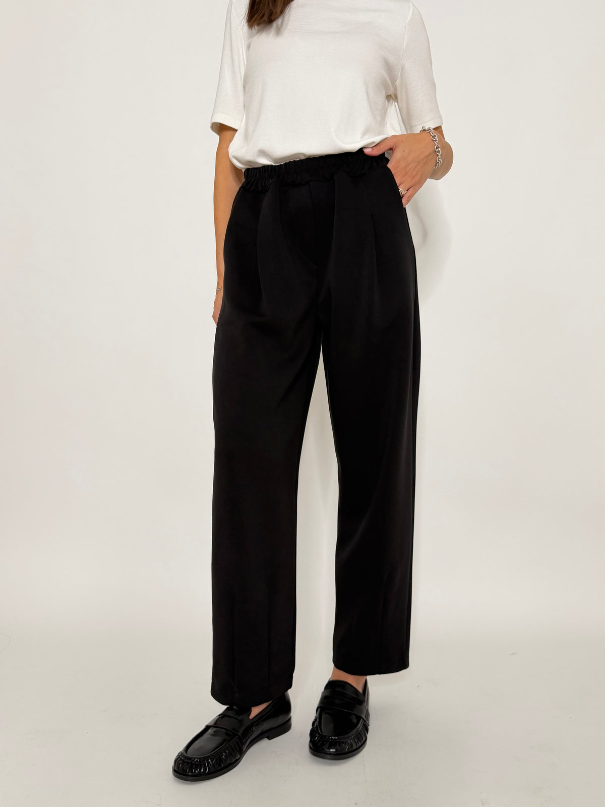 Pantalone ovetto relax fit in viscosa nero