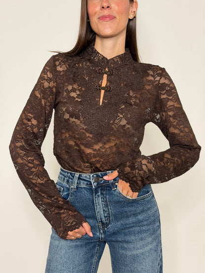 Maglia in pizzo con alamari cioccolato