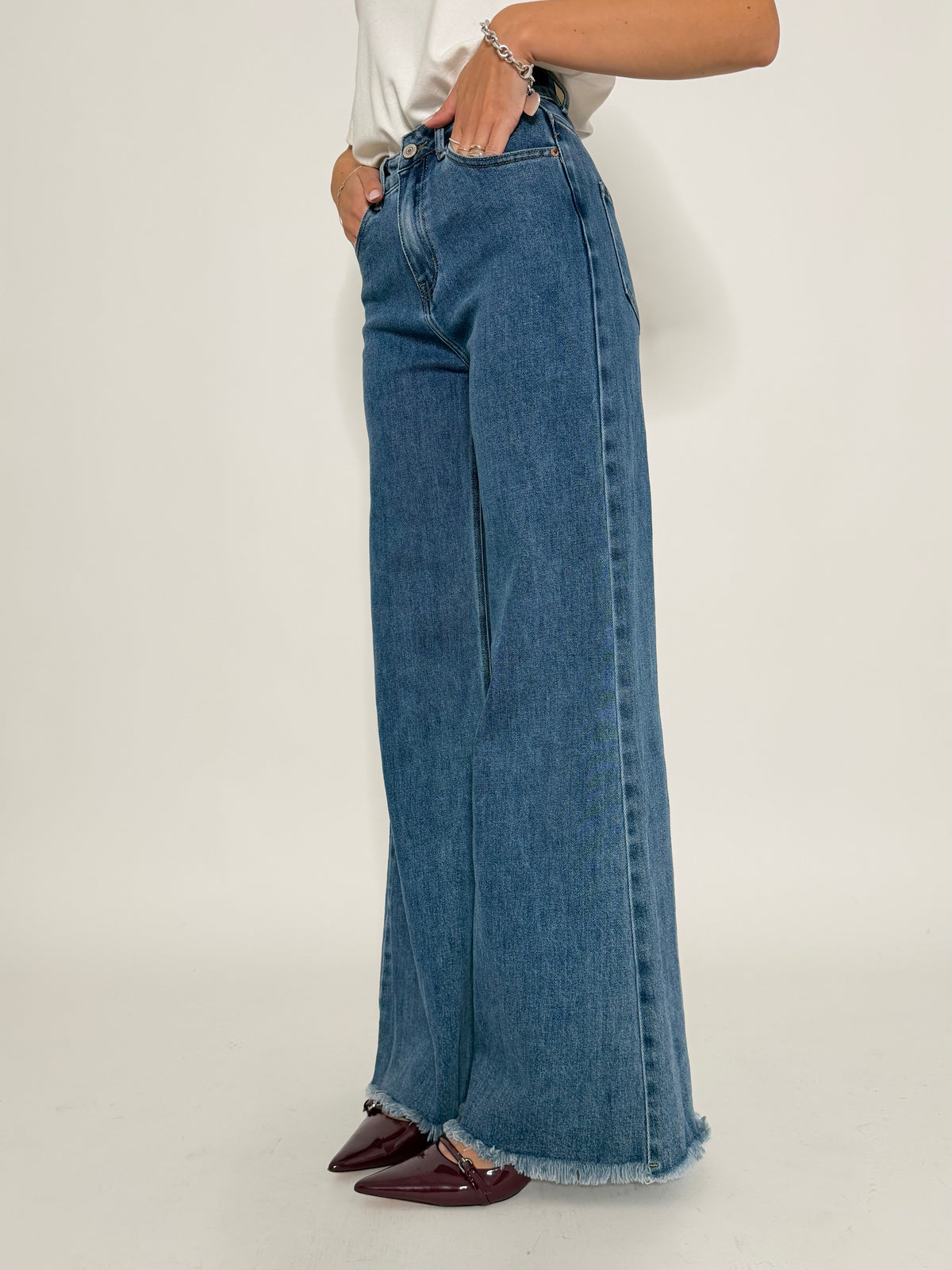 Jeans Wide Leg vita alta sfrangiato in Denim Blu
