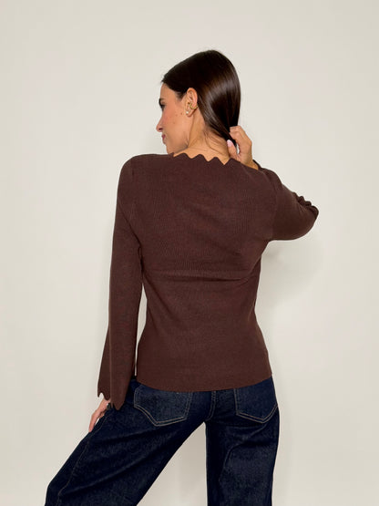 Maglia in morbida viscosa zigzag con manica a campana cioccolato