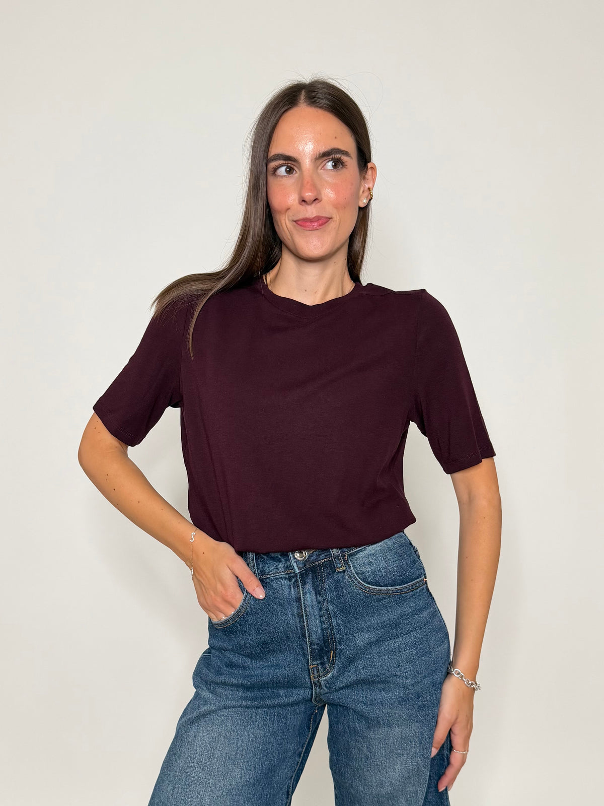 Maglia girocollo basic con impuntura in viscosa e cotone burgundy
