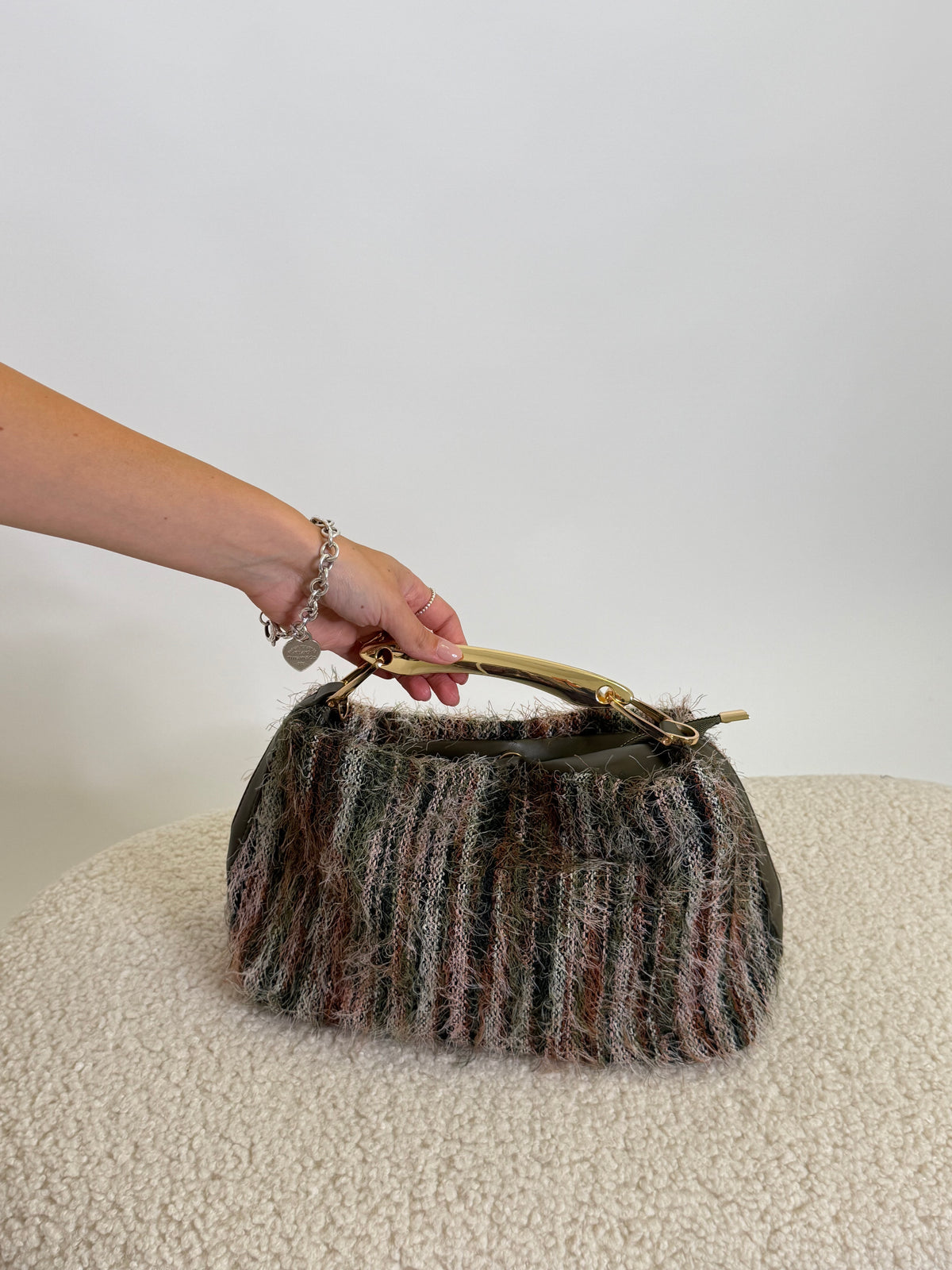 Borsa Fluffy in tessuto sfrangiato