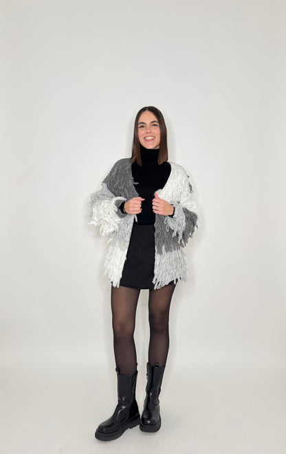 Cardigan con frange in maglia