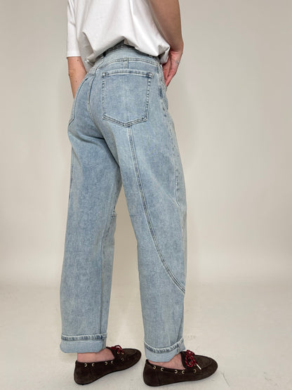 Jeans barrel con impunture Strass
