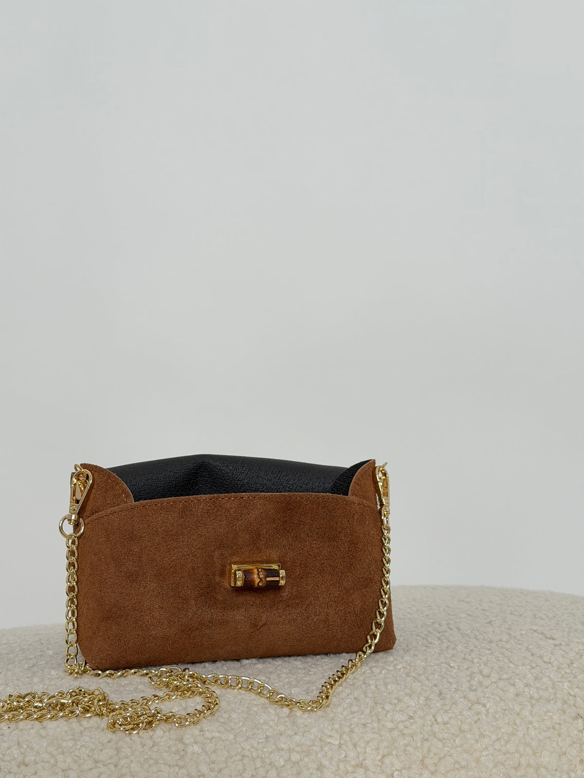Borsa in vera pelle scamosciata