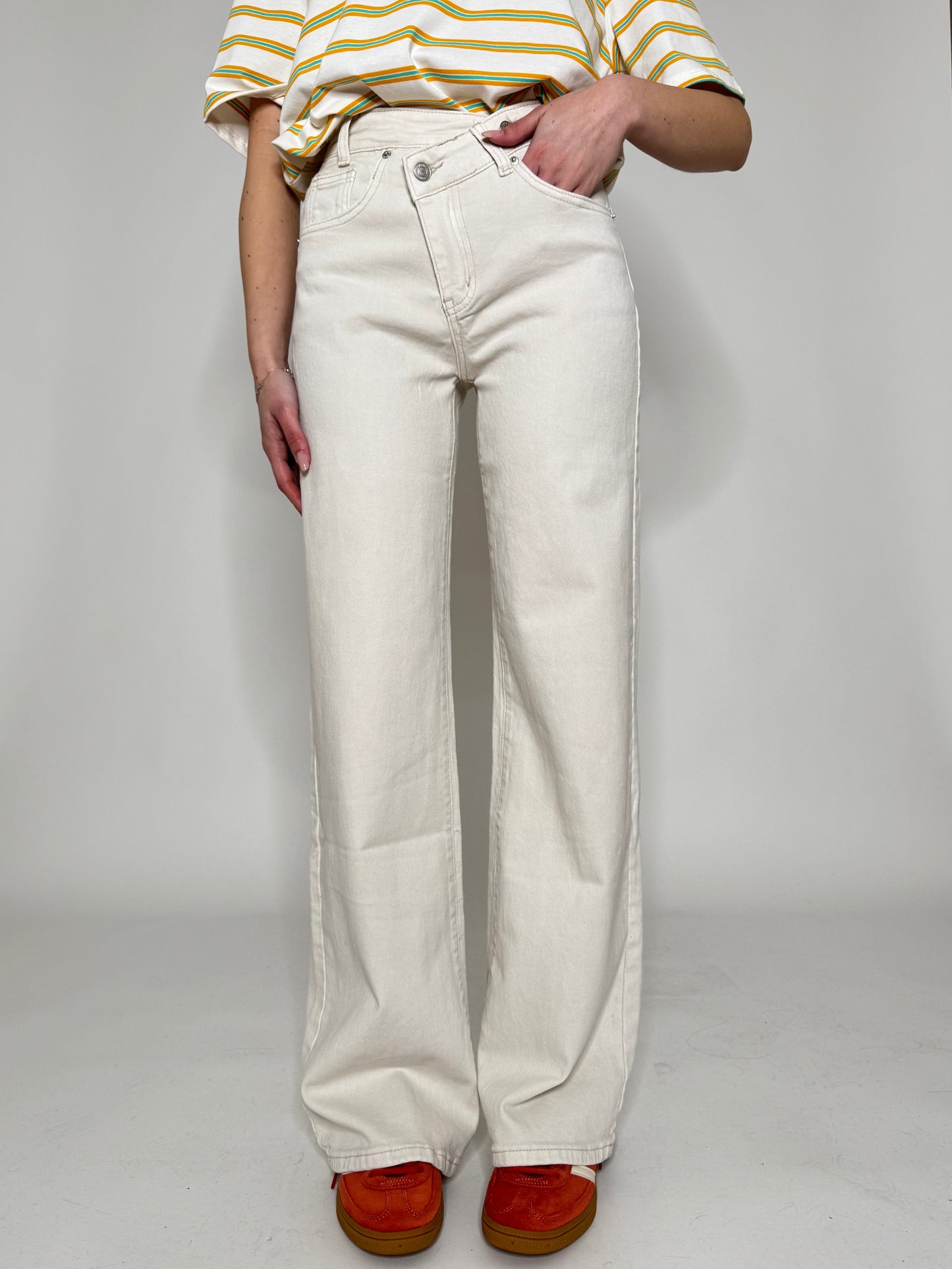Jeans wide leg chiusura obliqua Cream