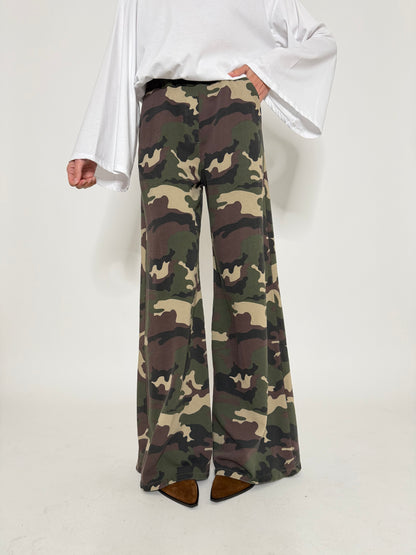 Pantalone palazzo camouflage chiaro in cotone