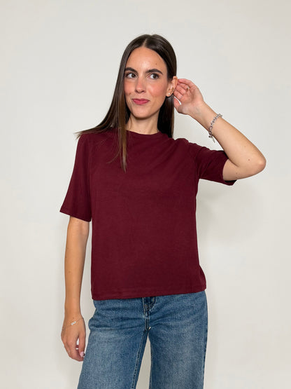 Maglia girocollo basic in viscosa e cotone bordeaux