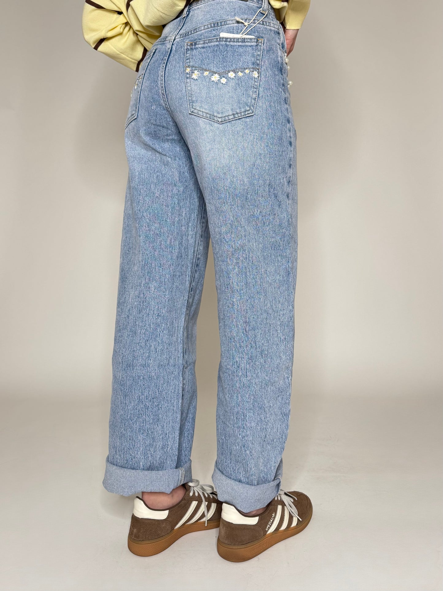 Jeans Ballon light denim ricami e caboshon