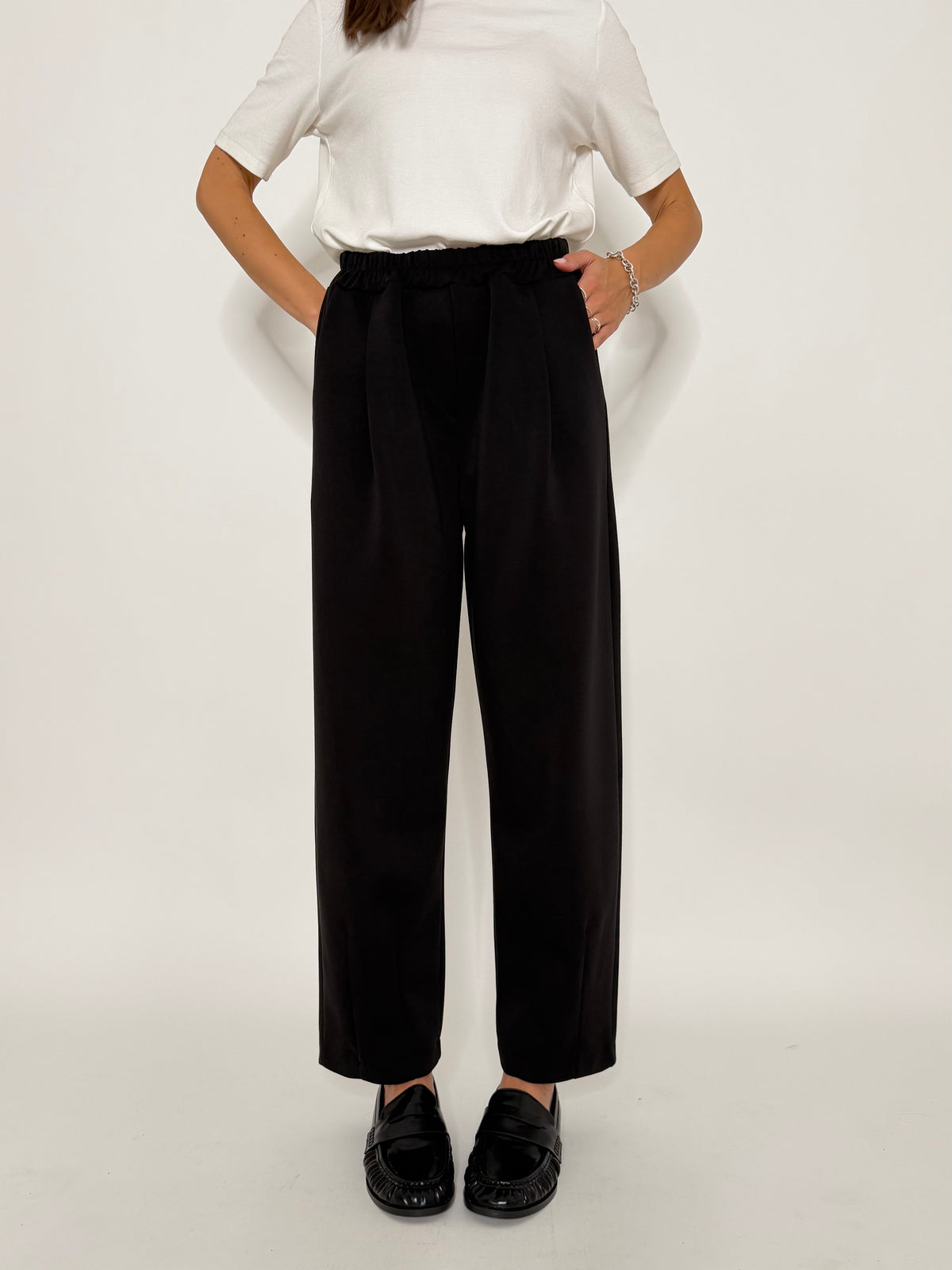 Pantalone ovetto relax fit in viscosa nero