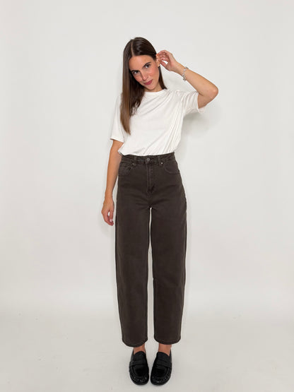 Jeans Mom Fit cioccolato freddo