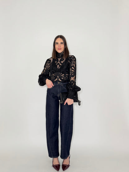 Blusa pizzo strutturato lavorazione macramè