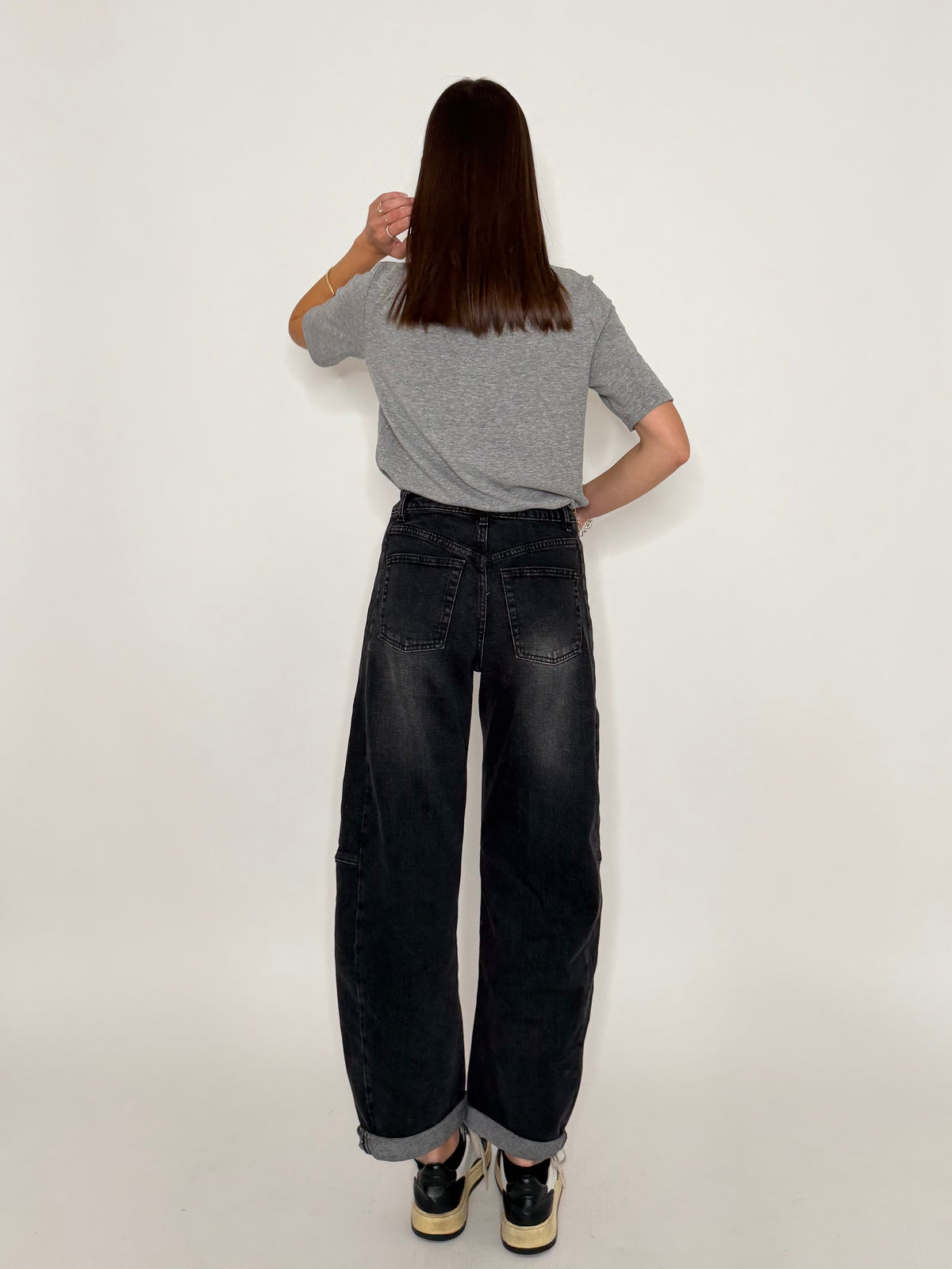 Jeans Barrell con spicchi laterali Grigio nero