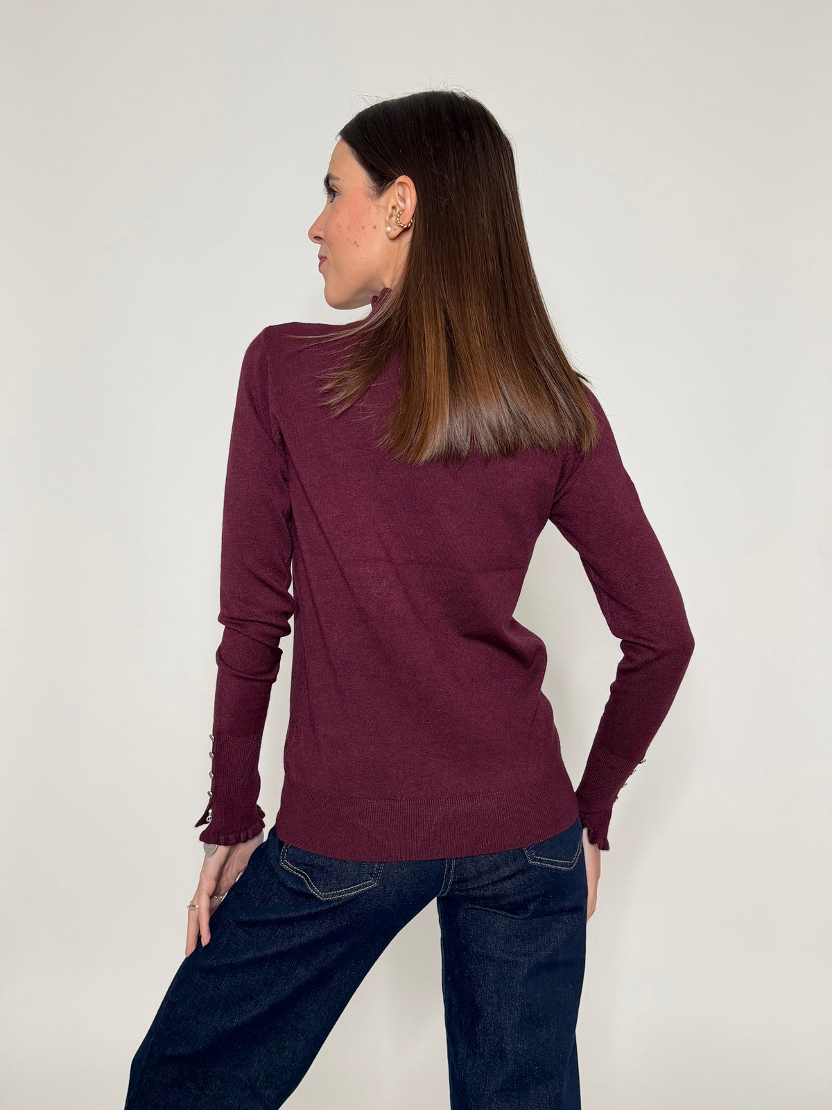 Maglia in morbida viscosa frufru mezzo collo bordeaux