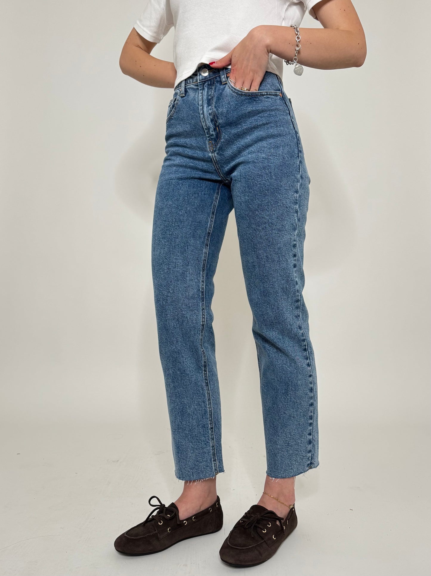 Jeans gamba dritta tela ferma
