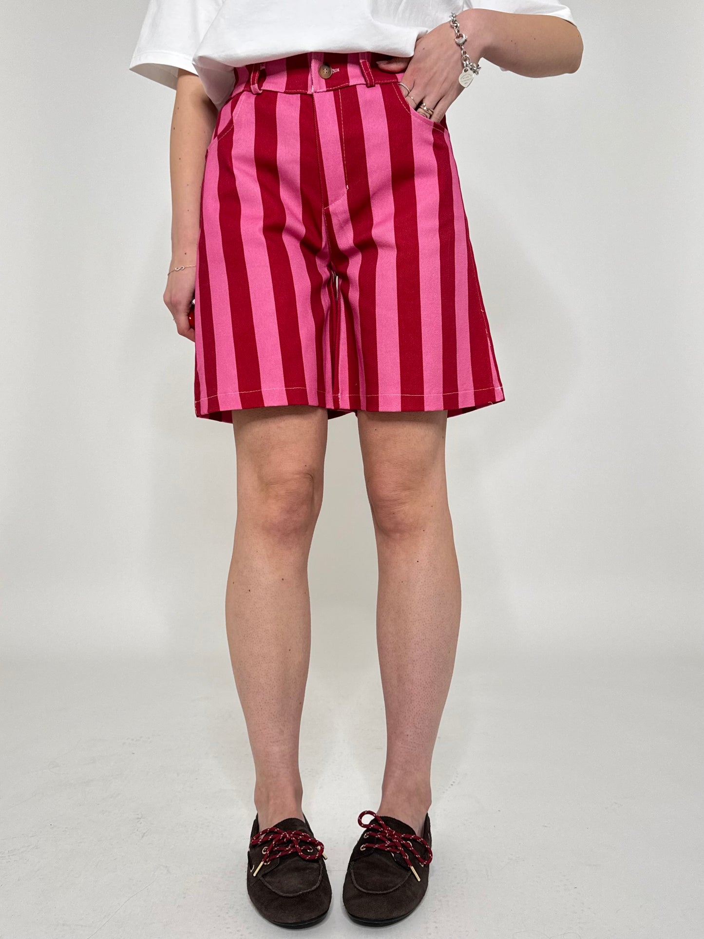 Bermuda di denim a righe in cotone Fragola/Confetto