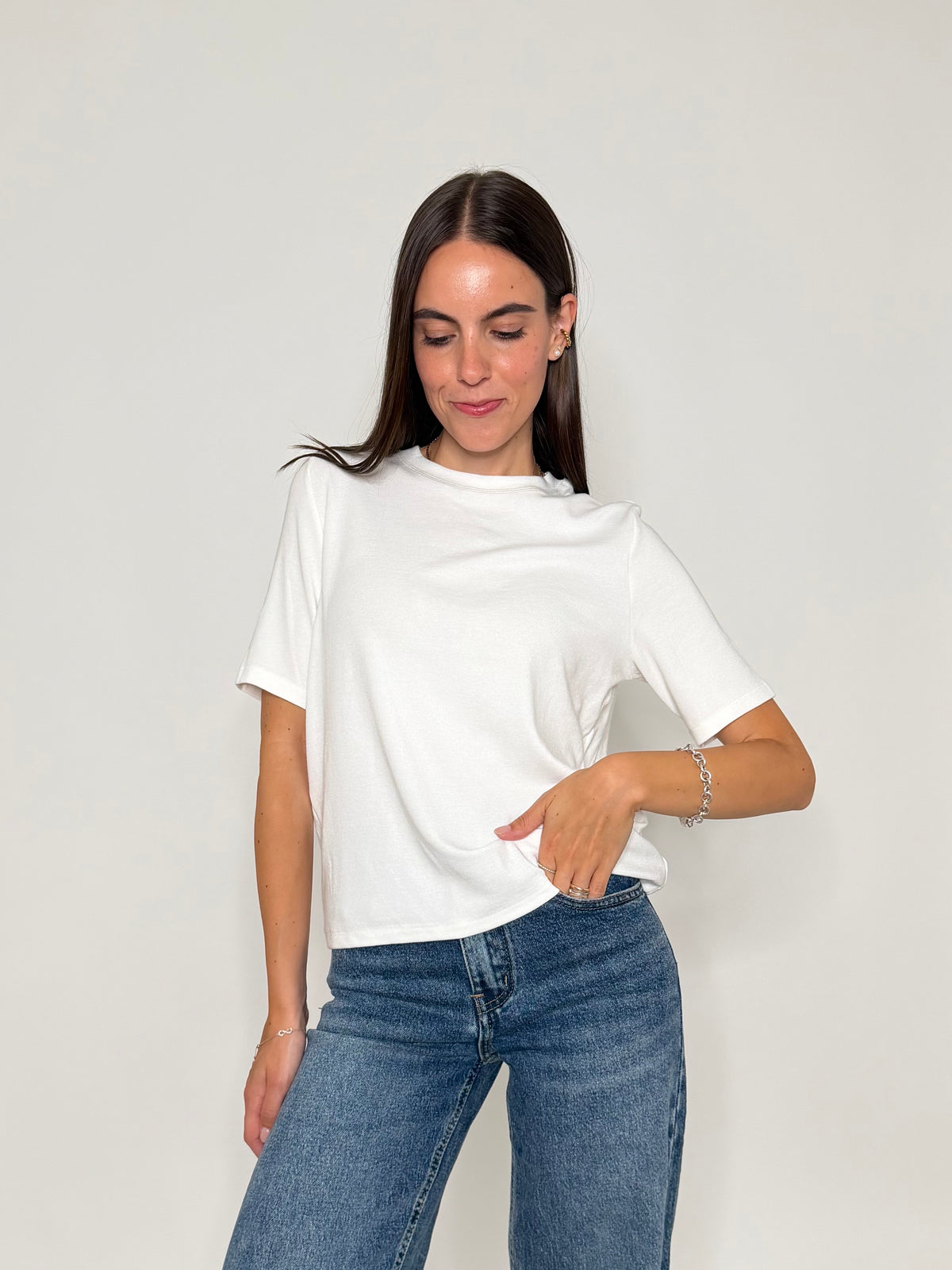 Maglia girocollo basic in viscosa e cotone bianca