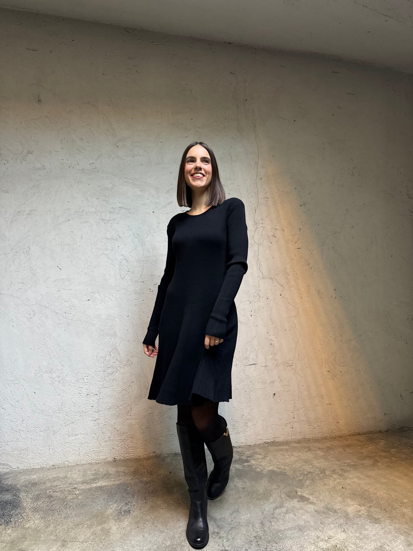 Abito Nina in calda viscosa Nero