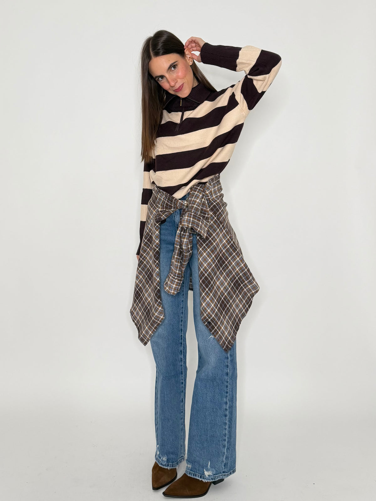 Maglione mezza zip collo alto a righe in morbida viscosa cioccolato/beige