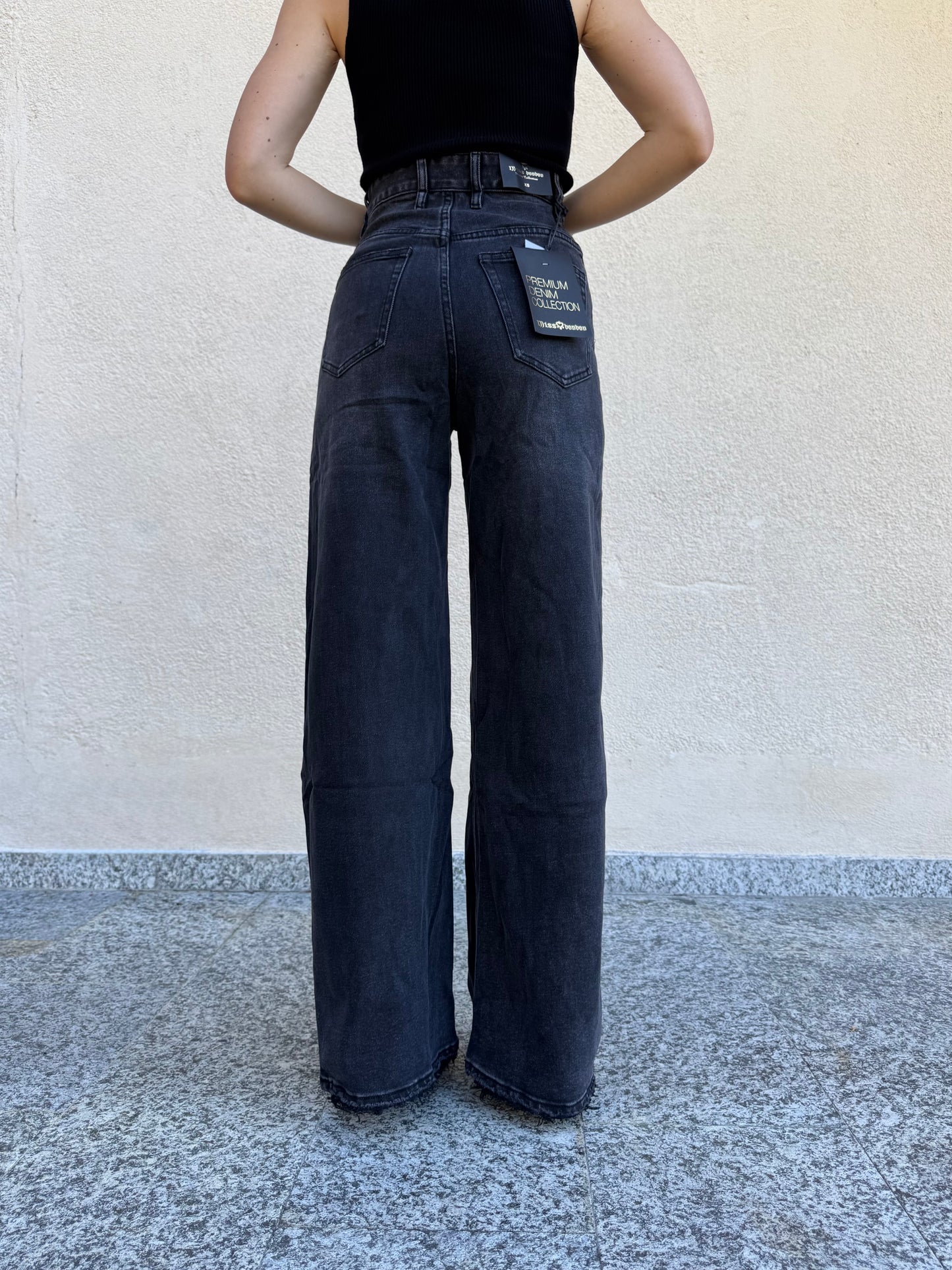 Jeans wide leg modello barrel