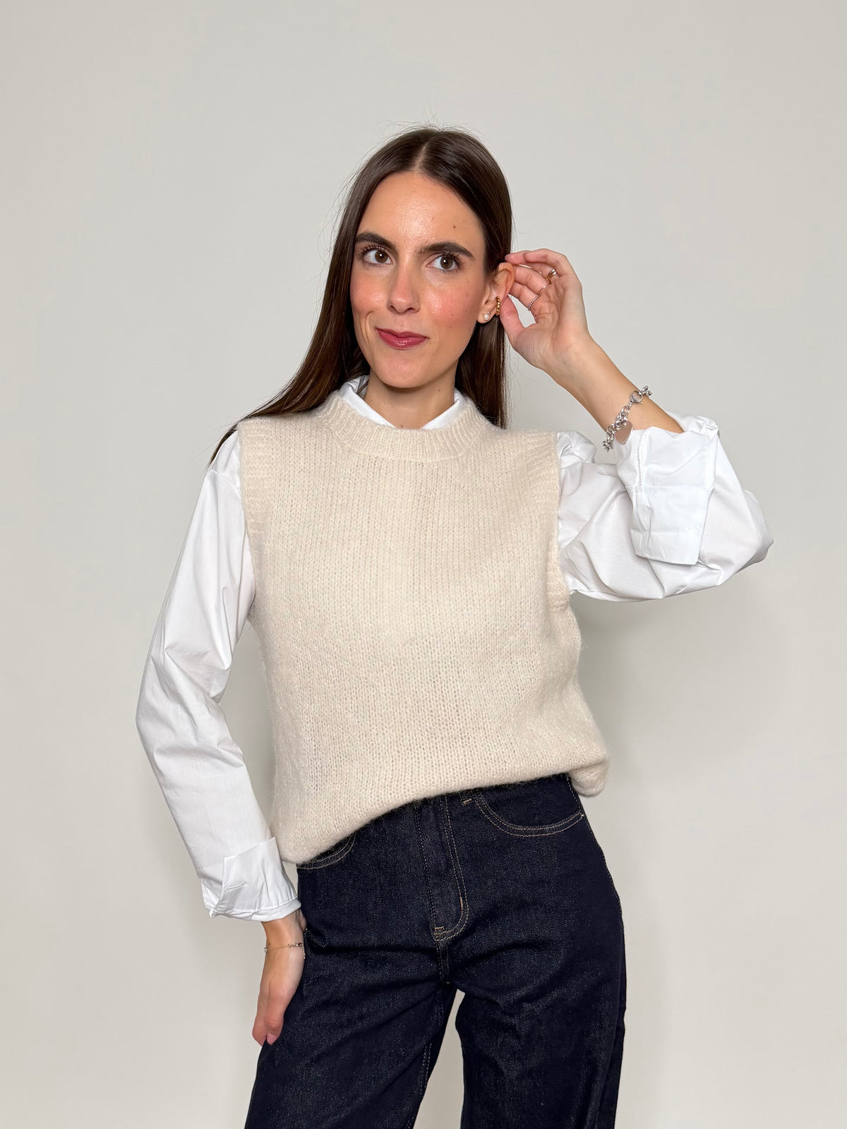 Gilet fluffy in morbido tessuto alpaca e lana panna