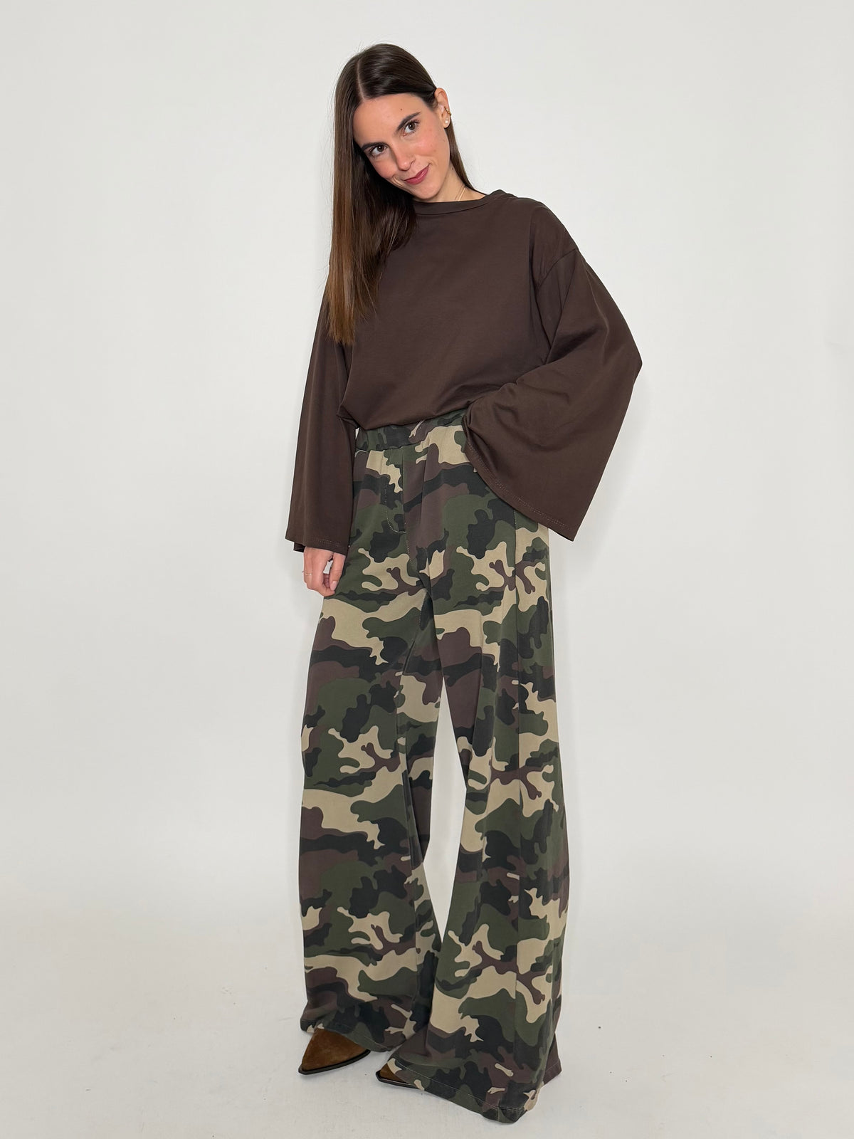 Pantalone palazzo camouflage chiaro in cotone
