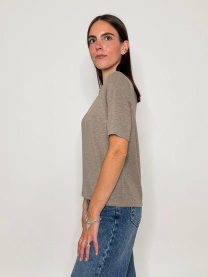 Maglia girocollo basic in viscosa e cotone tortora