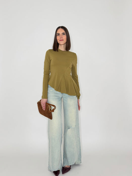 Maglia girocollo in cotone asimmetrica Verde Oliva - Lumina