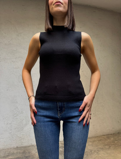 Top mezzo collo in calda viscosa Nero